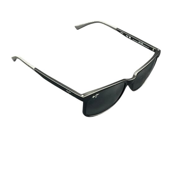 Maui Jim Hulili Polarized Sunglasses Matte Black MJ0672S-001 - Picture 7 of 10